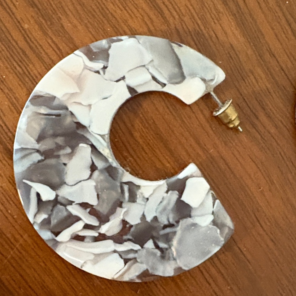 White and Gray Acetate Hoop Earrings - Picture 3 of 3